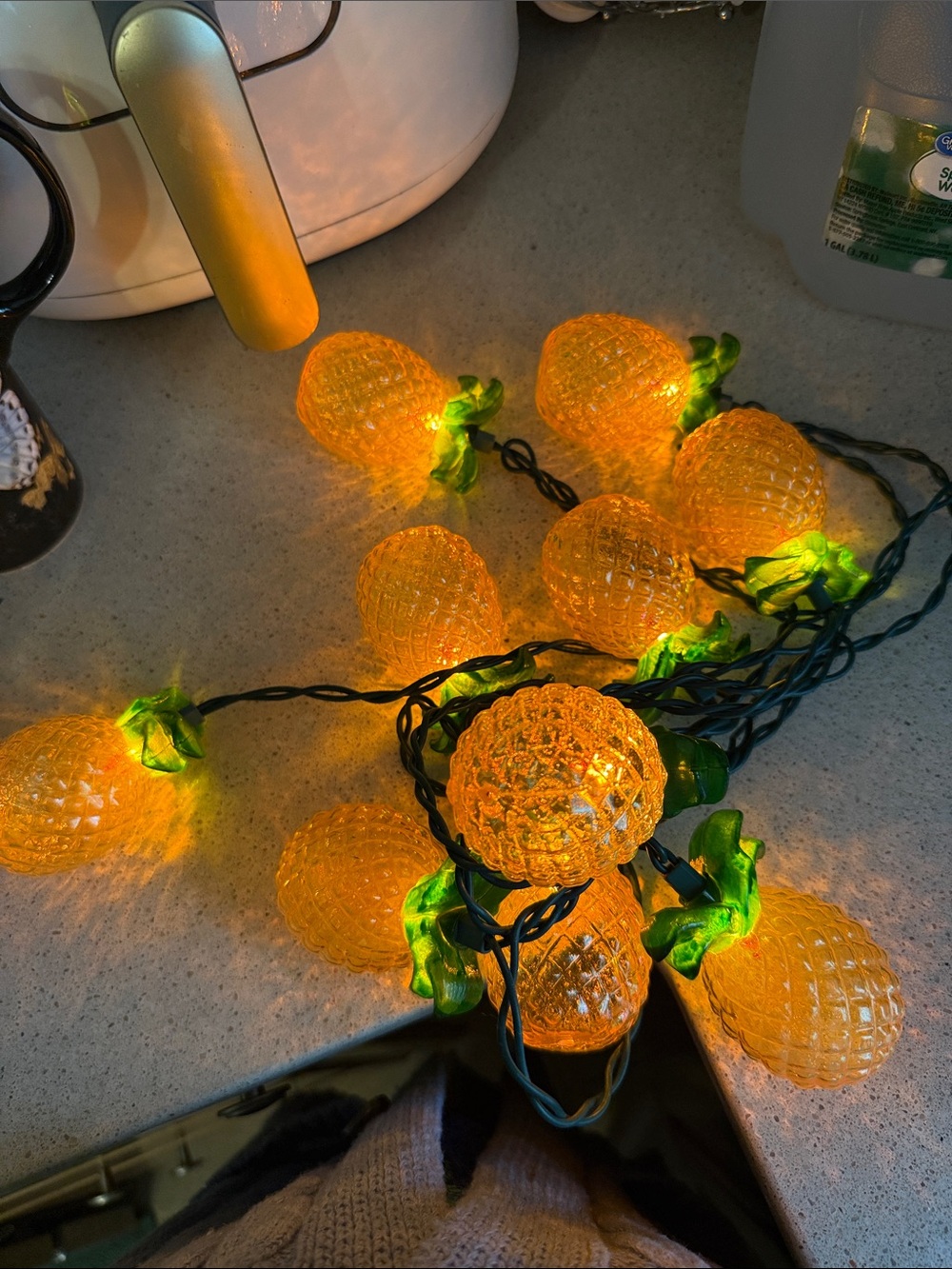 Pineapple String Lights - Amber Pineapple Novelty Garland